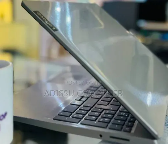 New Laptop Lenovo IdeaPad S145 128GB Intel Core i7 SSD 1T