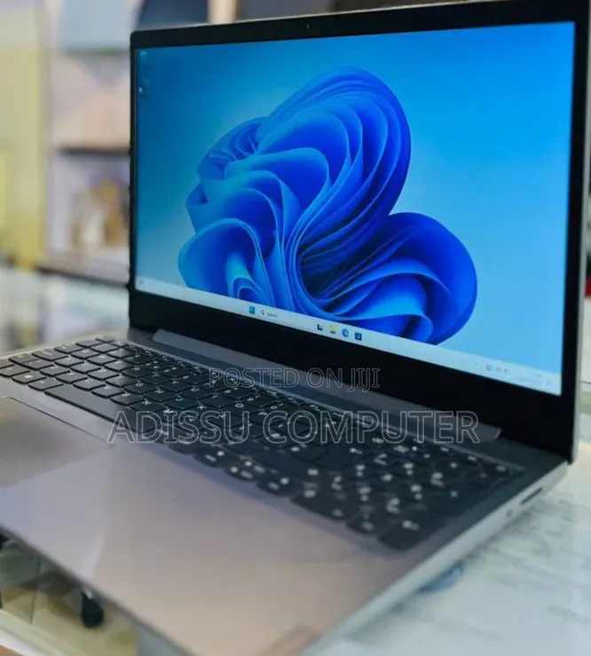 New Laptop Lenovo IdeaPad S145 128GB Intel Core i7 SSD 1T