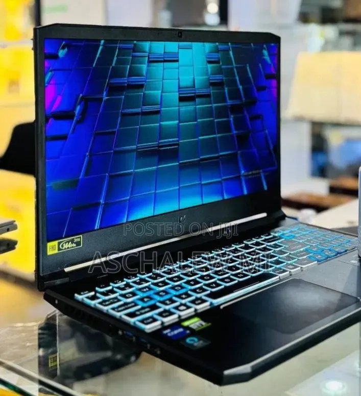 New Laptop Acer Predator Helios 300 16GB Intel Core i7 SSD 512GB