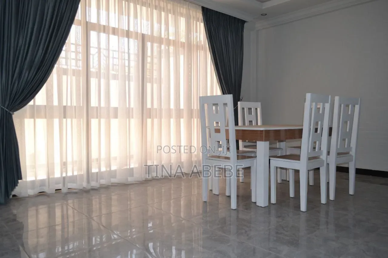 5bdrm House in Yeka for sale
