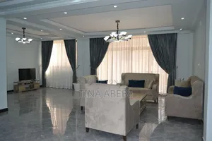 5bdrm House in Yeka for sale