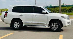 Toyota Land Cruiser 2009 Off white