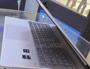 New Laptop HP 16GB Intel Core i7 SSD 1T