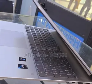New Laptop HP 16GB Intel Core i7 SSD 1T