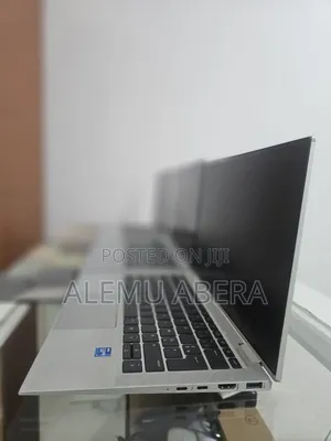 New Laptop HP EliteBook 1040 G8 16GB Intel Core i7 SSD 512GB