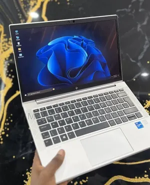 New Laptop HP EliteBook 830 G8 16GB Intel Core i5 SSD 512GB