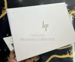 New Laptop HP EliteBook 830 G8 16GB Intel Core i5 SSD 512GB