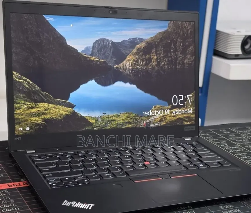 New Laptop Lenovo ThinkPad T14s G4 16GB Intel Core i7 SSD 512GB