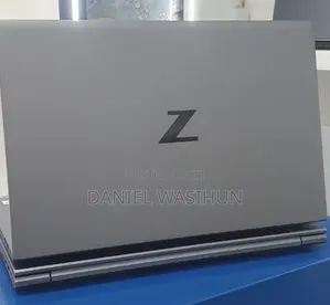 New Laptop HP ZBook Firefly G8 16GB Intel Core i7 SSD 512GB
