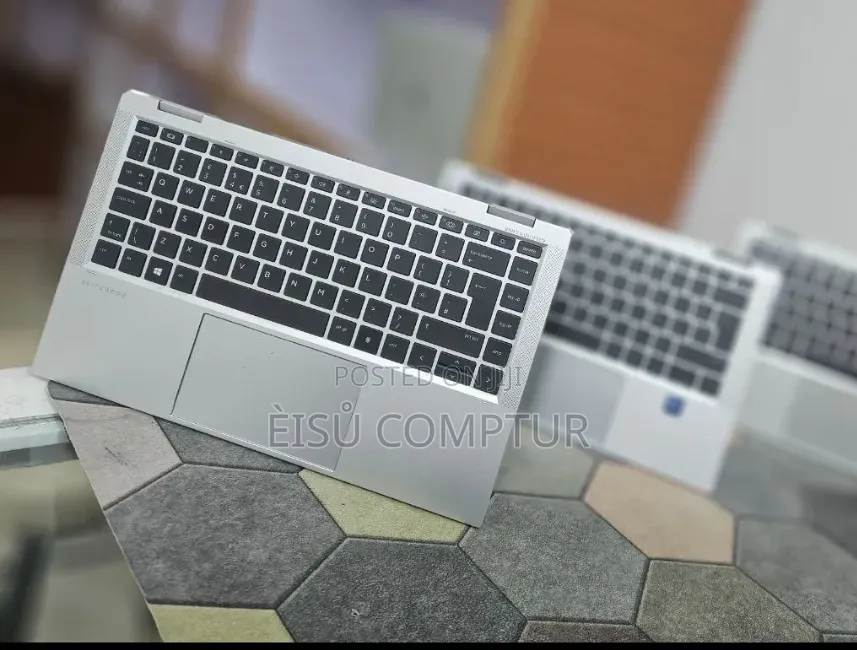 New Laptop HP EliteBook 1040 G8 16GB Intel Core i7 SSD 512GB