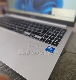 New Laptop Samsung Galaxy Book4 8GB Intel Core 5 SSD 512GB