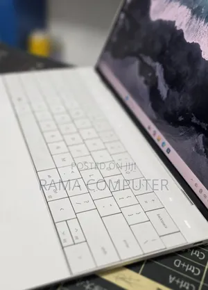 New Laptop Dell XPS 13 16GB Intel Core i7 SSD 512GB