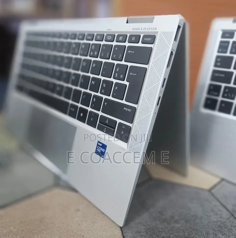 New Laptop HP EliteBook 1030 16GB Intel Core i7 SSD 512GB