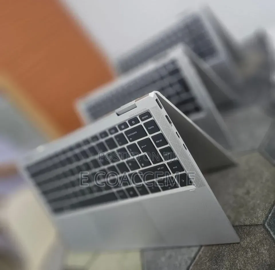 New Laptop HP EliteBook 1030 16GB Intel Core i7 SSD 512GB