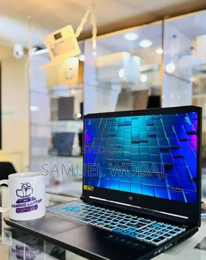 New Laptop Apple 16GB Intel Core i7 SSD 512GB