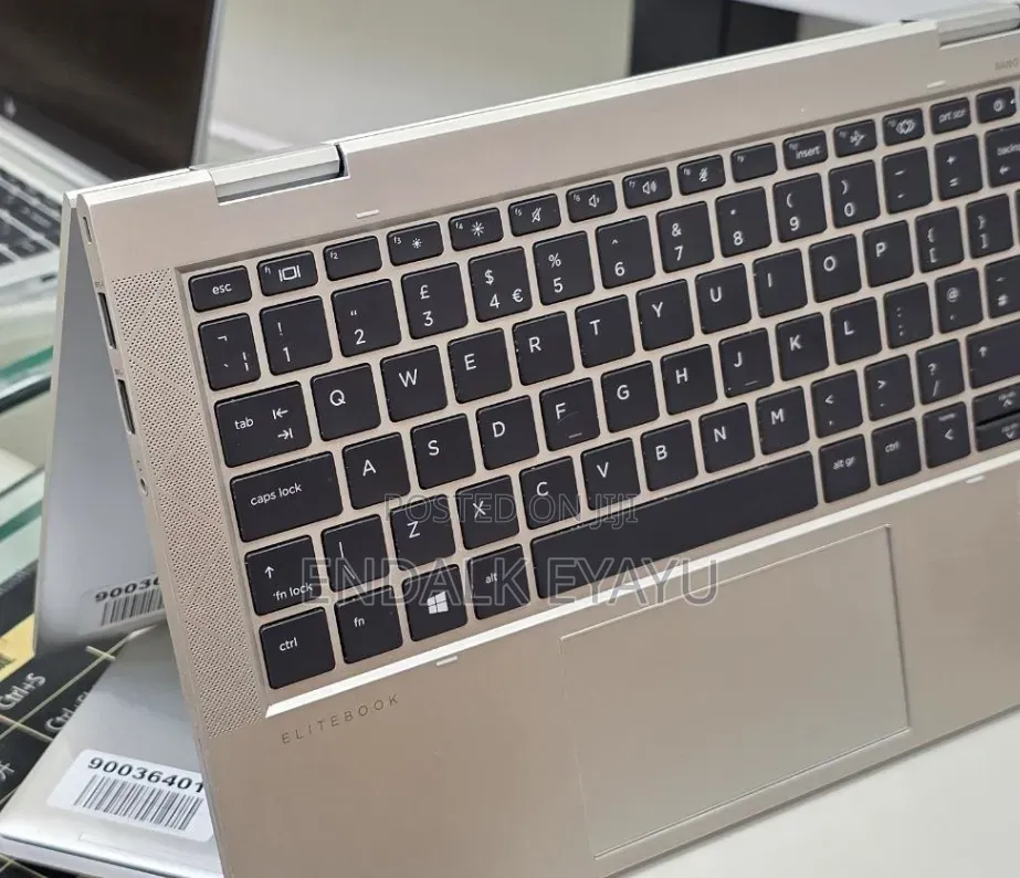 New Laptop HP EliteBook 830 G8 16GB Intel Core i5 SSD 512GB