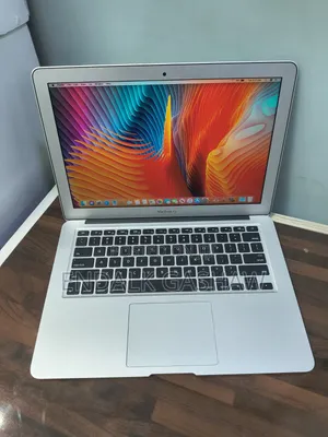 New Laptop Apple MacBook Air 2017 8GB Intel Core i5 SSD 256GB