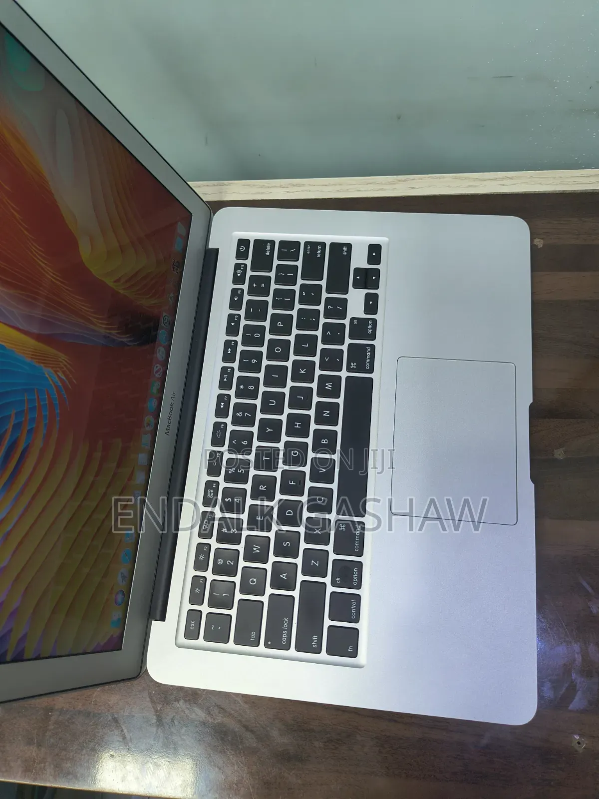 New Laptop Apple MacBook Air 2017 8GB Intel Core i5 SSD 256GB
