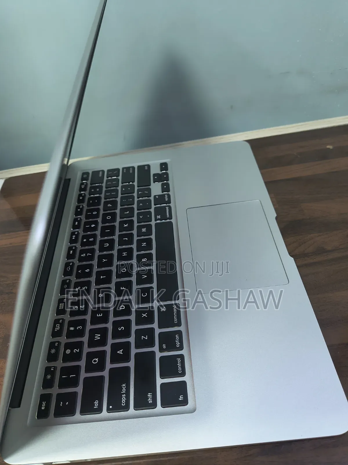 New Laptop Apple MacBook Air 2017 8GB Intel Core i5 SSD 256GB
