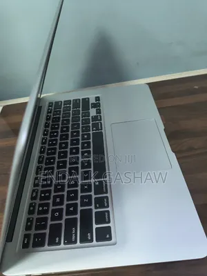 New Laptop Apple MacBook Air 2017 8GB Intel Core i5 SSD 256GB