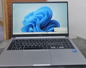 New Laptop Samsung Ativ 8GB Intel Core i5 SSD 512GB