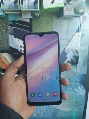 Samsung A10 32 GB Black