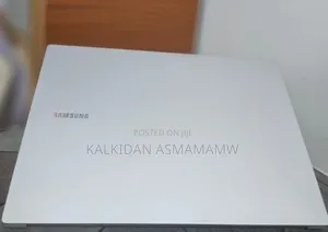 New Laptop Samsung Galaxy Book4 8GB Intel Core 5 SSD 512GB