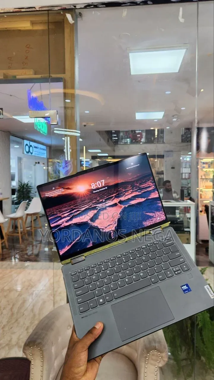 New Laptop Lenovo Yoga 7 15ITL5 16GB Intel Core Ultra 7 SSD 512GB