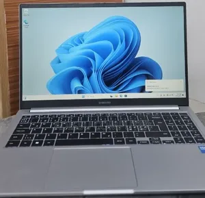 New Laptop Samsung Galaxy Book4 8GB Intel Core 5 SSD 512GB