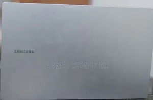New Laptop Samsung Galaxy Book4 8GB Intel Core 5 SSD 512GB