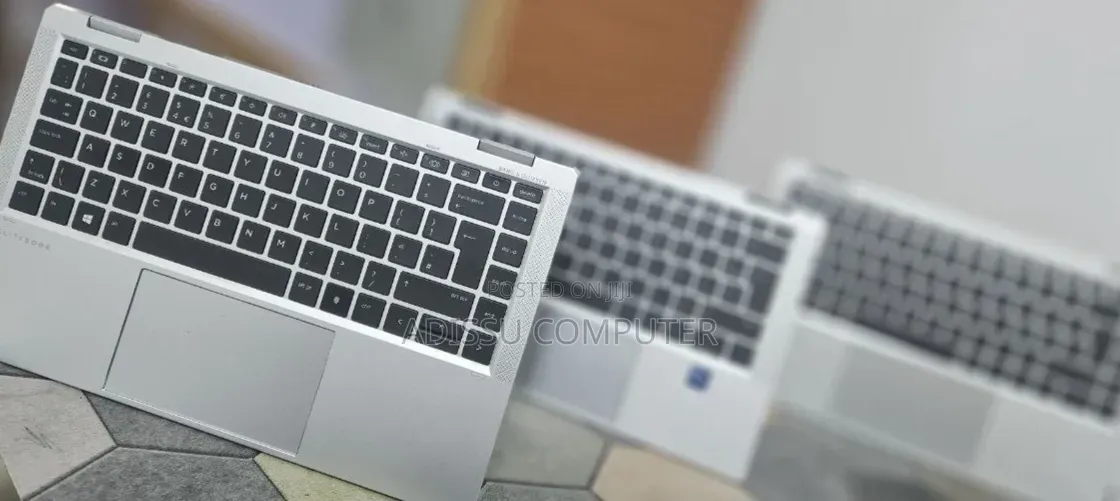 New Laptop HP EliteBook 1040 G8 16GB Intel Core i7 SSD 512GB