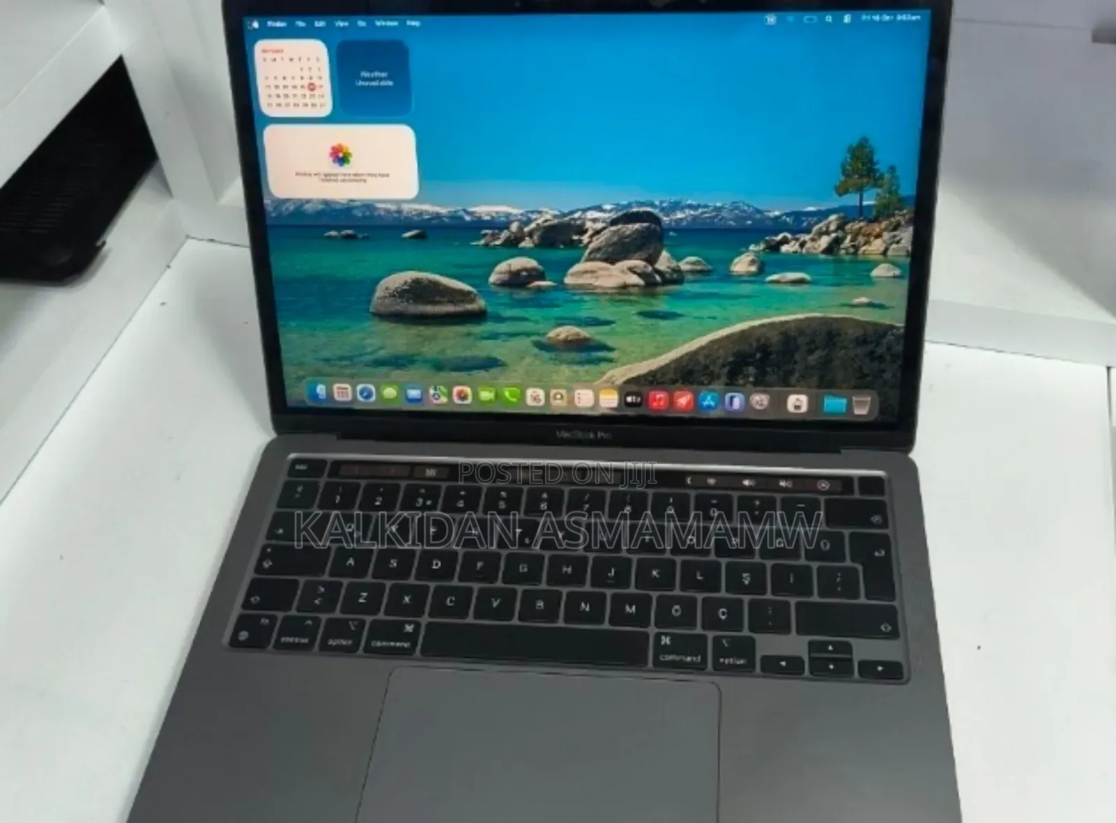 New Laptop Apple MacBook Air 2020 M1 8GB Apple M1 SSD 256GB
