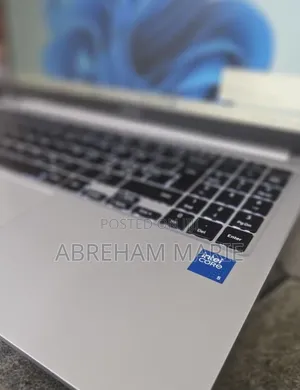 New Laptop Samsung Galaxy Book4 8GB Intel Core 5 SSD 512GB