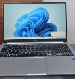 New Laptop Samsung Galaxy Book4 16GB Intel Core 5 SSD 512GB