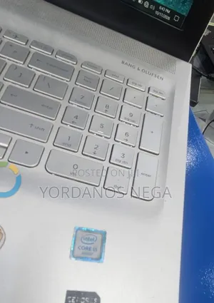 New Laptop HP Envy 15 16GB Intel Core i5 SSHD (Hybrid) 1.5T
