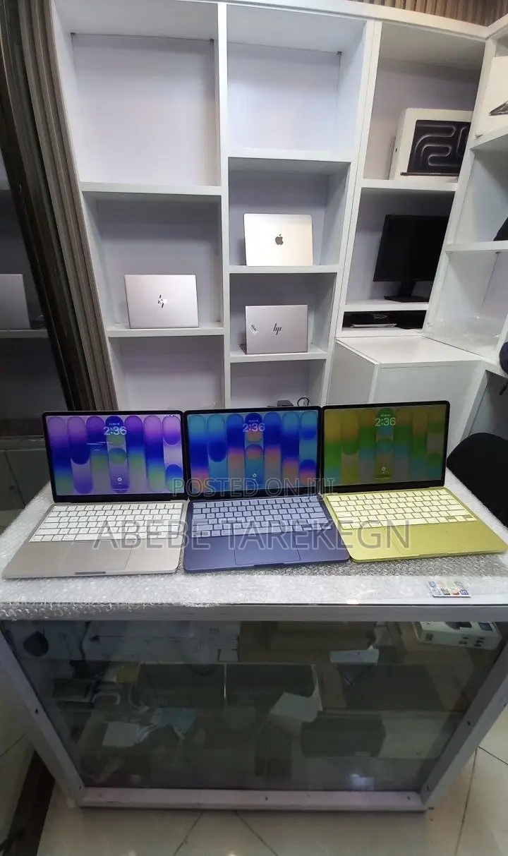 New Laptop Apple MacBook Pro 2026 M6 8GB Intel Core i7 SSD 256GB