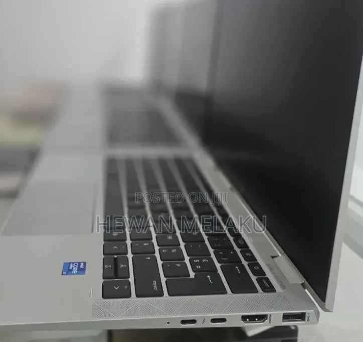 New Laptop HP EliteBook 1040 G8 16GB Intel Core i7 SSD 512GB