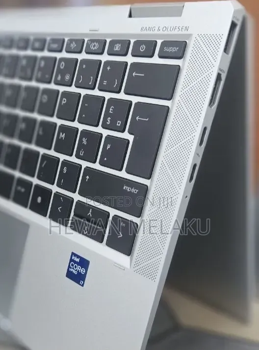 New Laptop HP EliteBook 1040 G8 16GB Intel Core i7 SSD 512GB