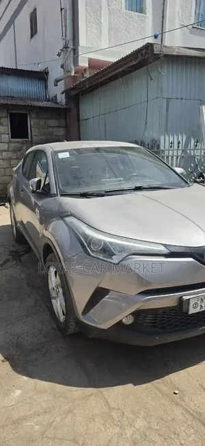 Toyota C-HR 2019 Gray