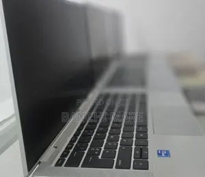 New Laptop HP EliteBook 1040 G8 16GB Intel Core i7 SSD 512GB