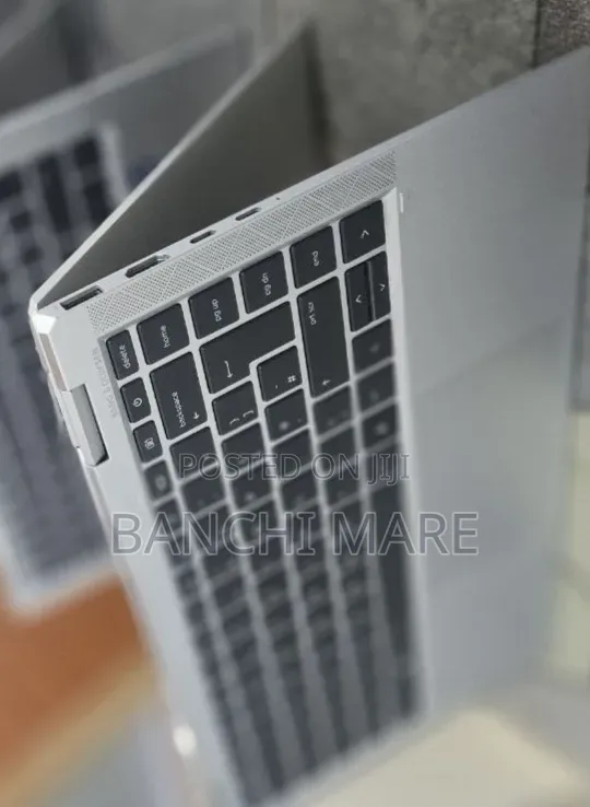 New Laptop HP EliteBook 1040 G8 16GB Intel Core i7 SSD 512GB