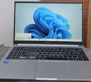 New Laptop Samsung Galaxy Book4 8GB Intel Core 5 SSD 512GB