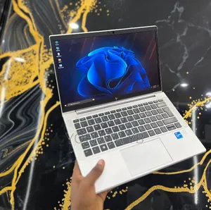 New Laptop HP EliteBook 830 G8 16GB Intel Core i5 SSD 512GB