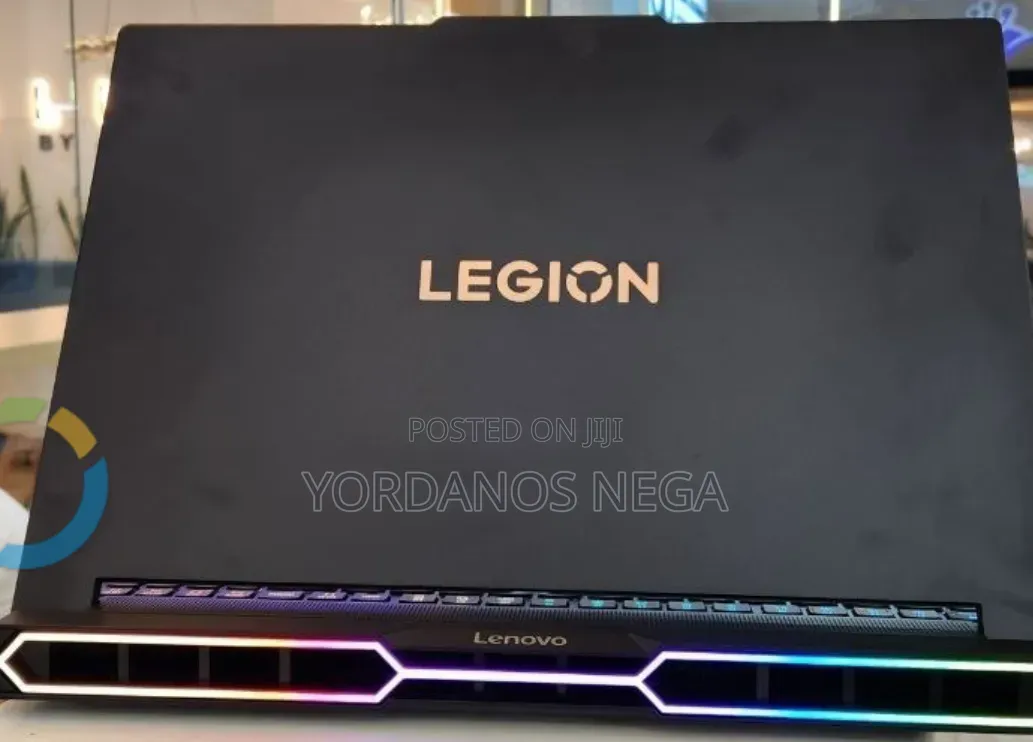 New Laptop Lenovo Legion 5i 32GB Intel Core Ultra 9 SSD 2T