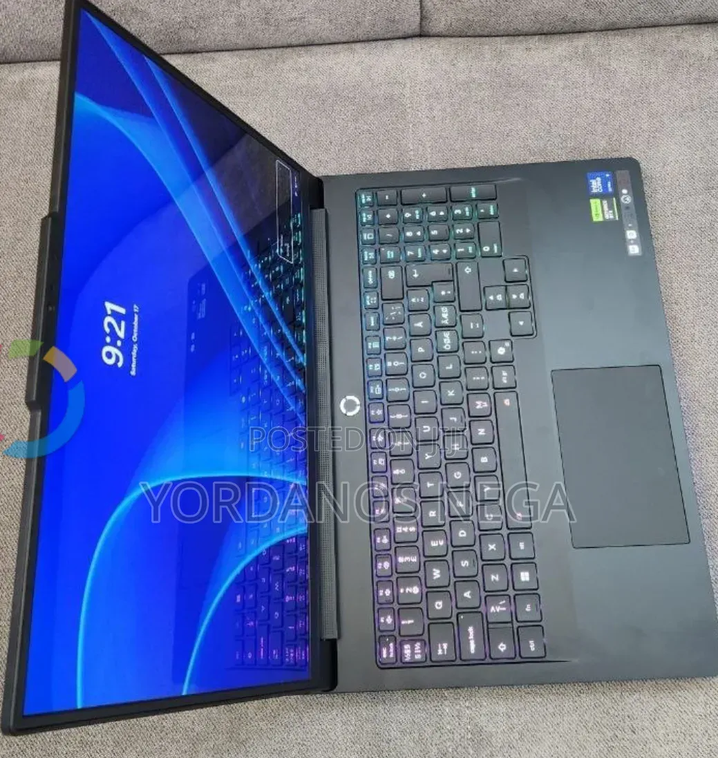New Laptop Lenovo Legion 5i 32GB Intel Core Ultra 9 SSD 2T