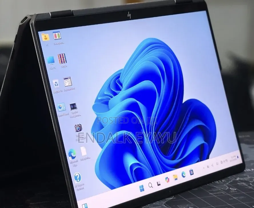 New Laptop HP Spectre 16GB Intel Core i7 SSD 512GB