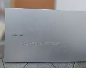 New Laptop Samsung Galaxy Book4 8GB Intel Core 5 SSD 512GB