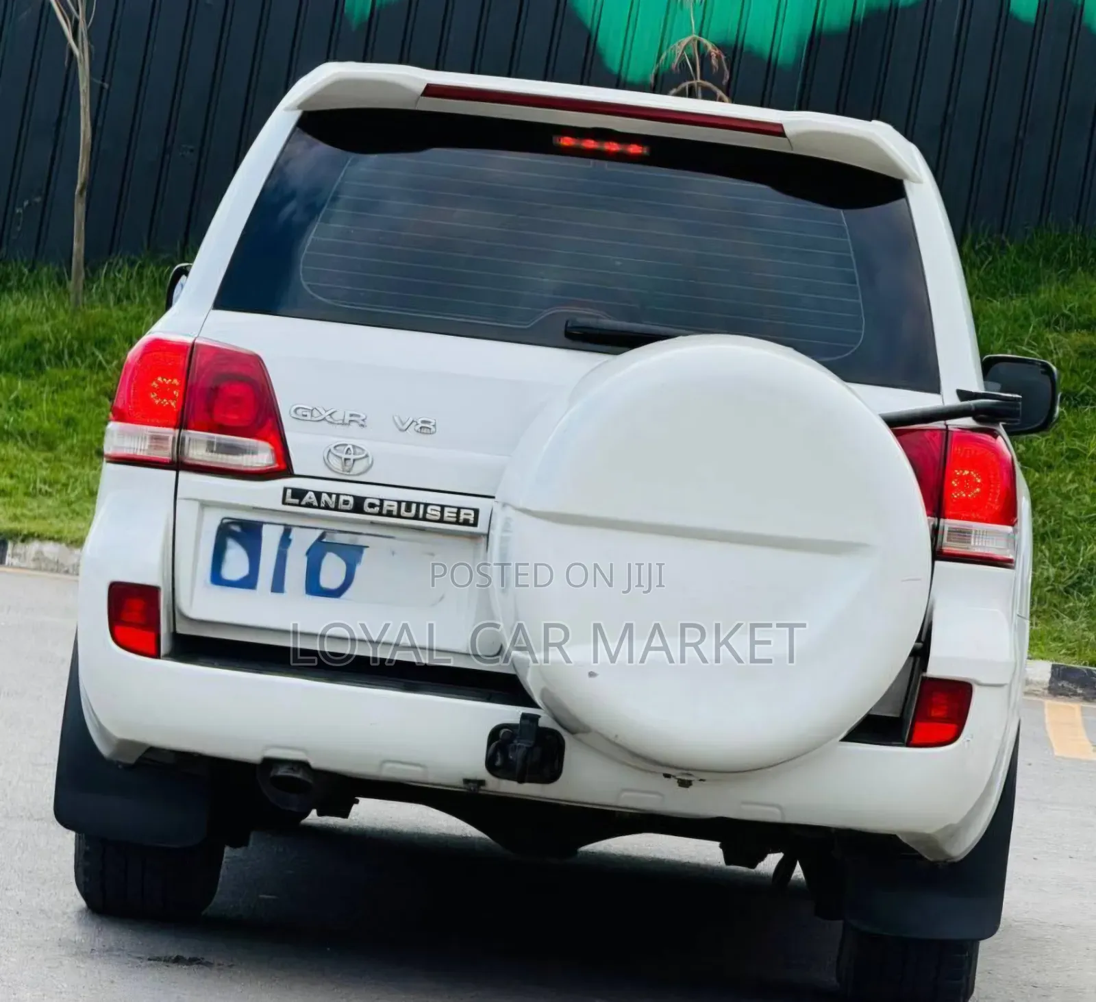 Toyota Land Cruiser 2009 White