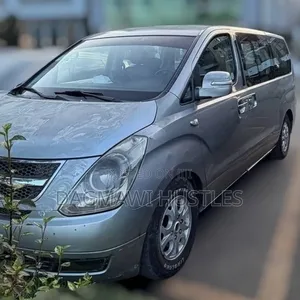 Hyundai Starex 2011 Silver