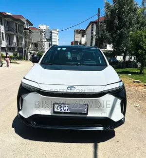 Toyota bZ4X 2023 White